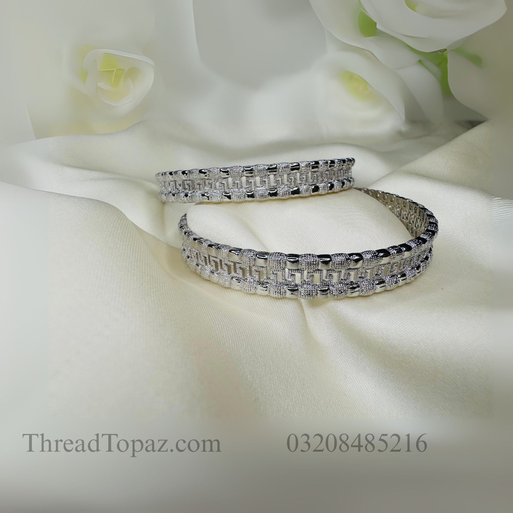 Royal Charm ✨silver  Versace Style Bangles