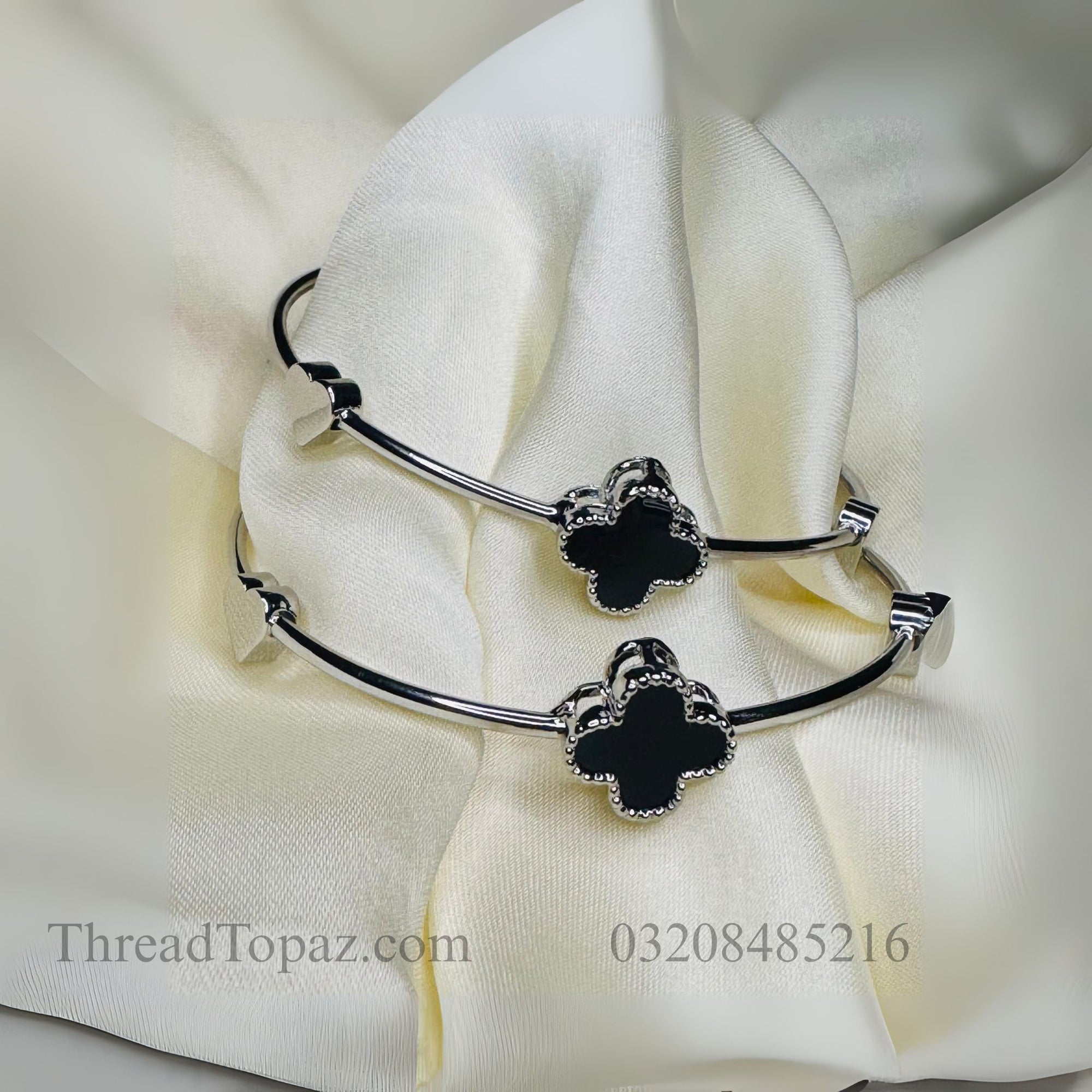 Twinkle Star Bangle